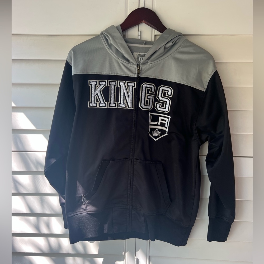 LA Kings hoodie with Zipper. Official merch, Staples Center. Fantastic condition